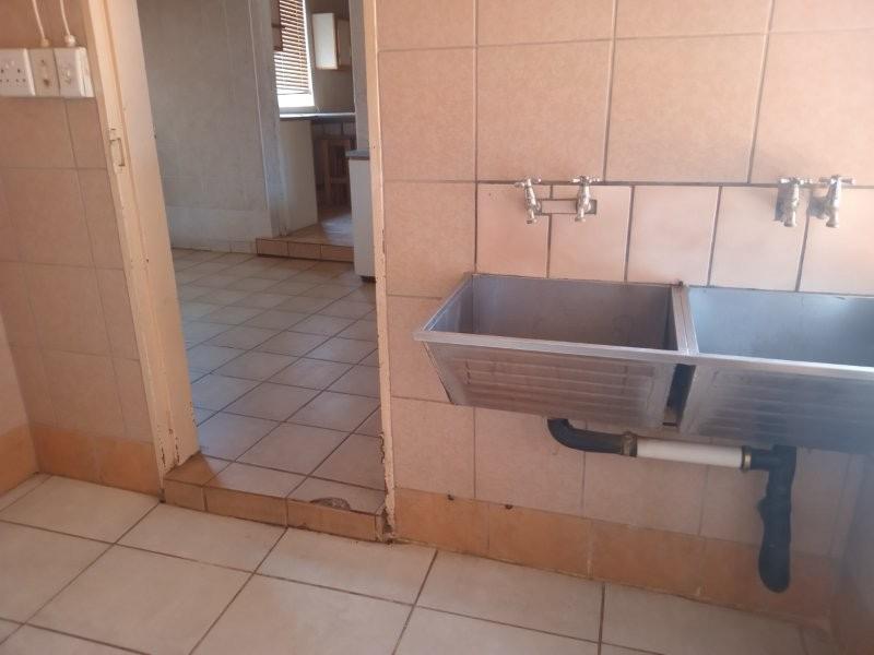 4 Bedroom Property for Sale in Bloemhof North West